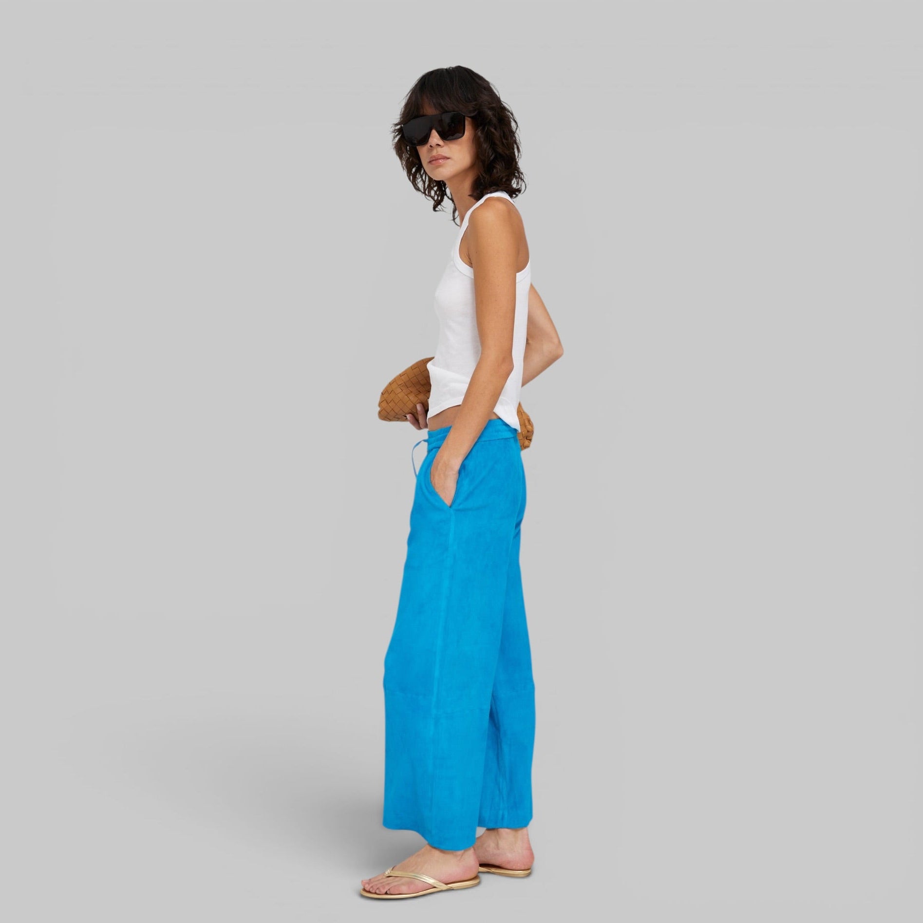 CROPPED BAGGY PANTS