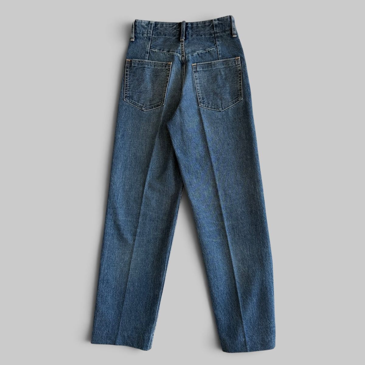 The Jean Trouser by Tanaka, detail view