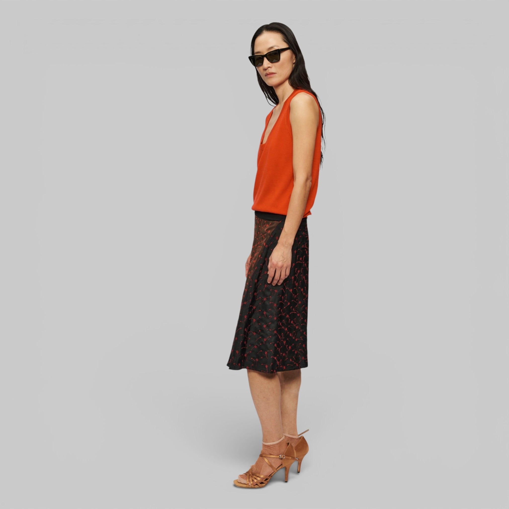 Scoop Neck Vest by 6397, side view