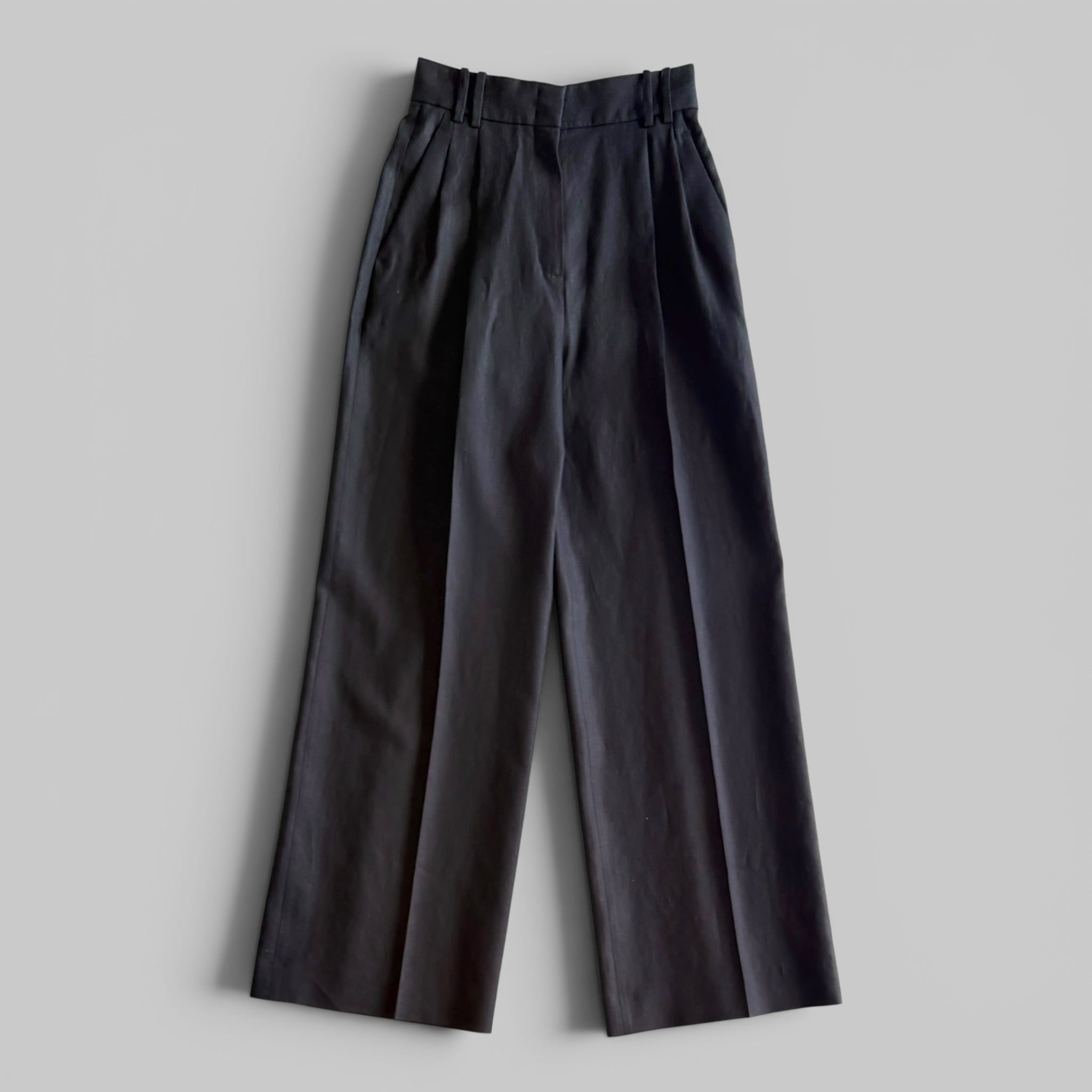 LINEN PLEATED TROUSER