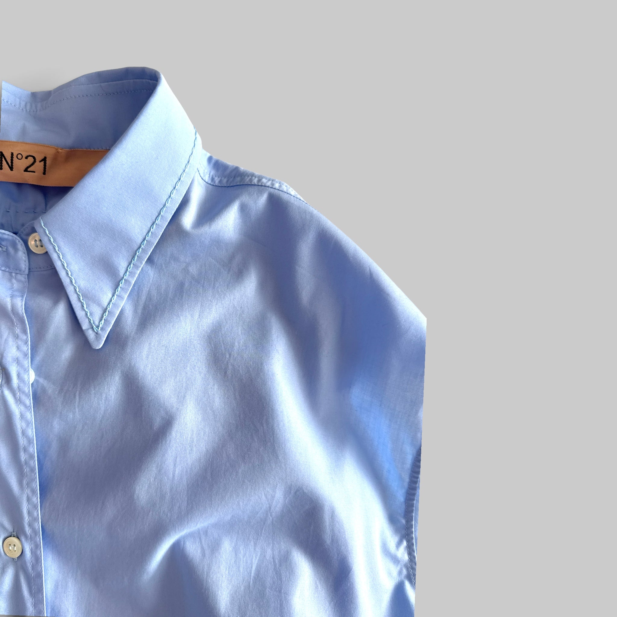 Long Capped Sleeve Cotton Blouse by No.21, back view