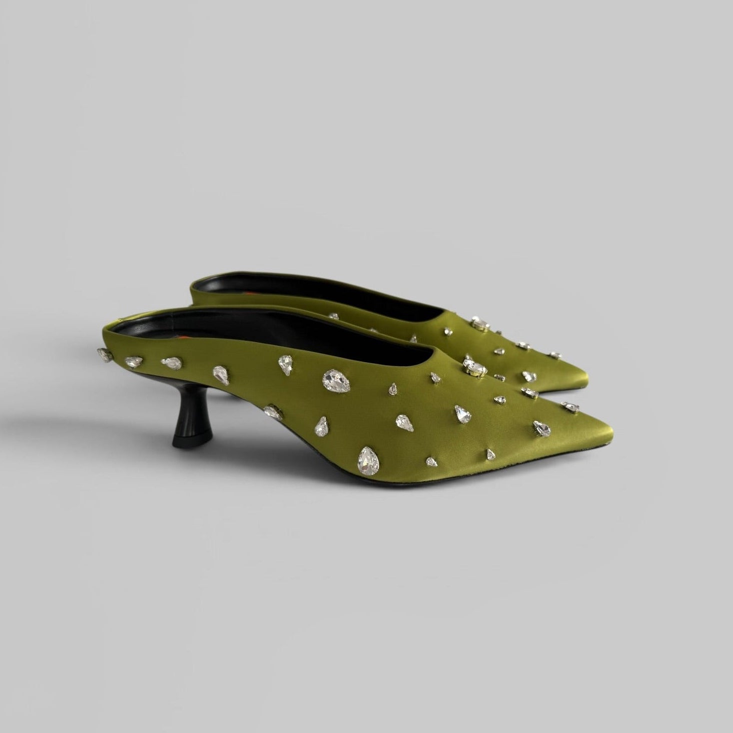 TEARDROP CRYSTAL POINTED GALA MULE
