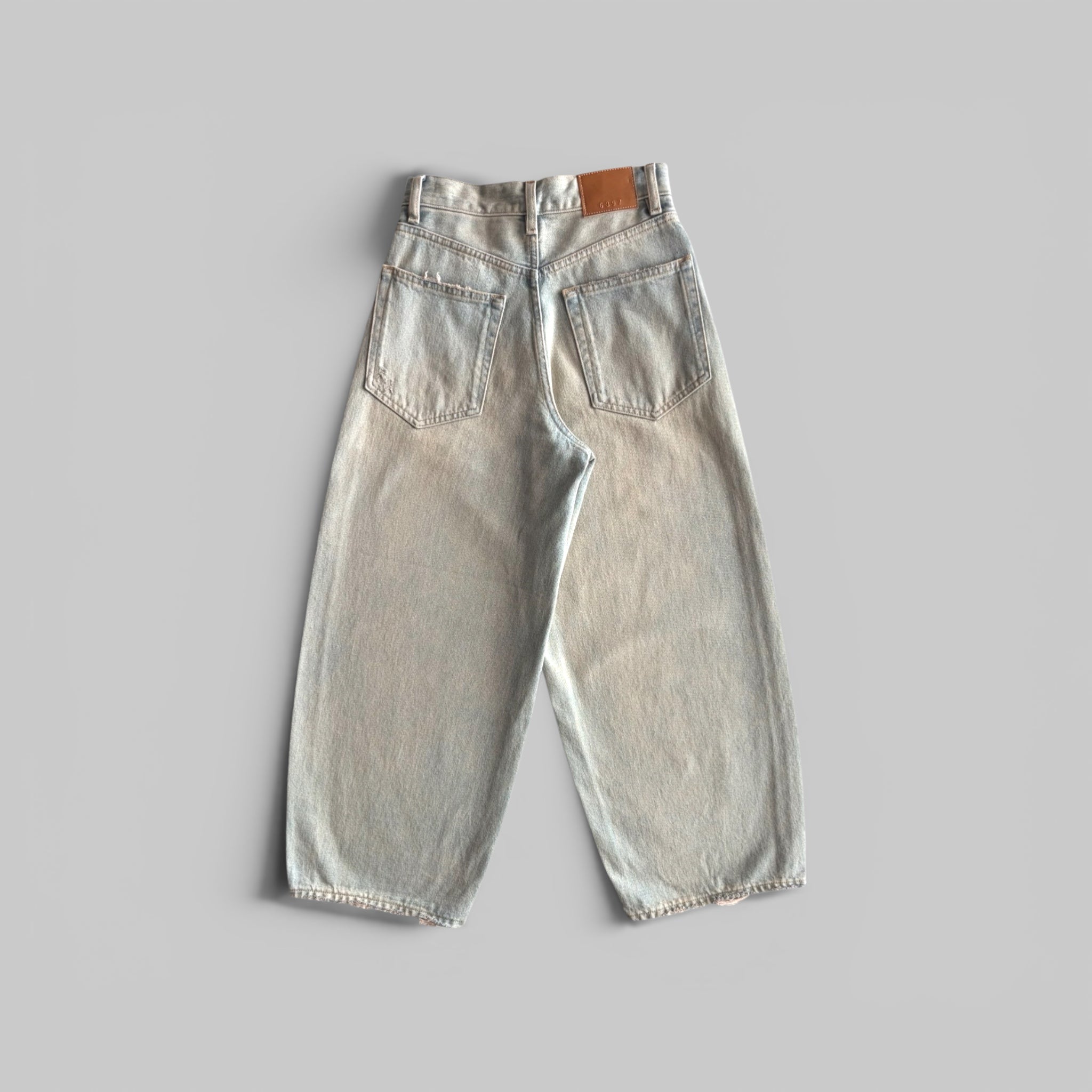 Cropped Roomy Jean by 6397, detail view