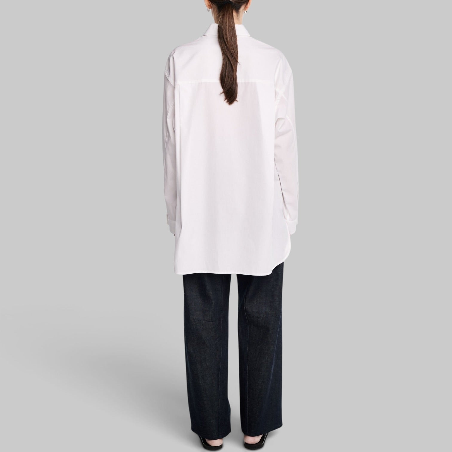 A Line Massive Shirt in White by Maria McManus, detail view